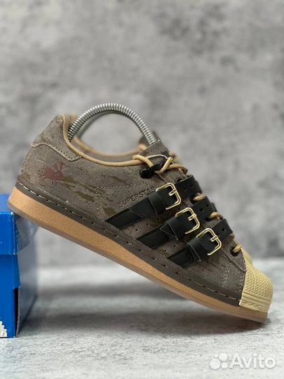 Adidas Superstar Rabbit Hole