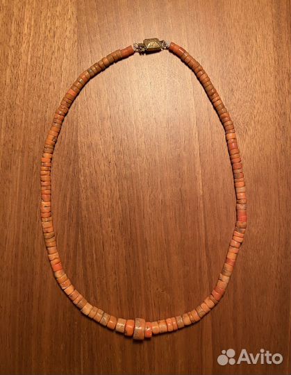 Бусы коралл