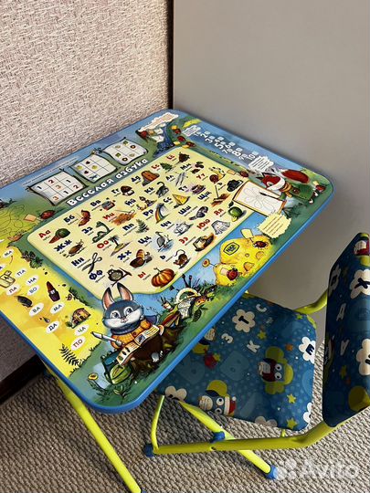 Детский стол и стульчик