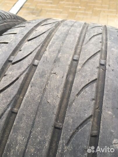 Bridgestone Dueler A/T 695 285/60 R18
