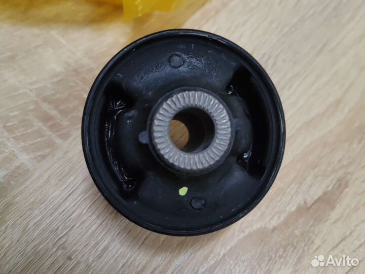 Сайлентблок переднего рычага hyundai ix35