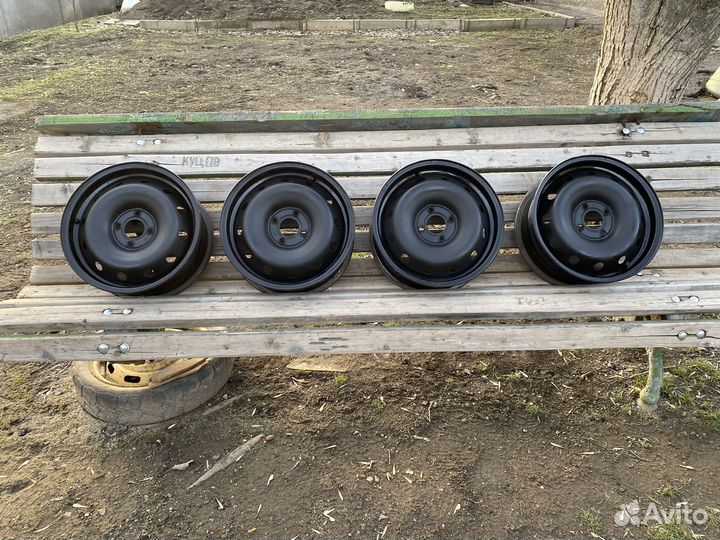 Штампованные диски r15