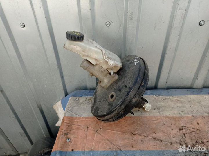 Вакуумник тормозной Ford Focus 2 2005-2011