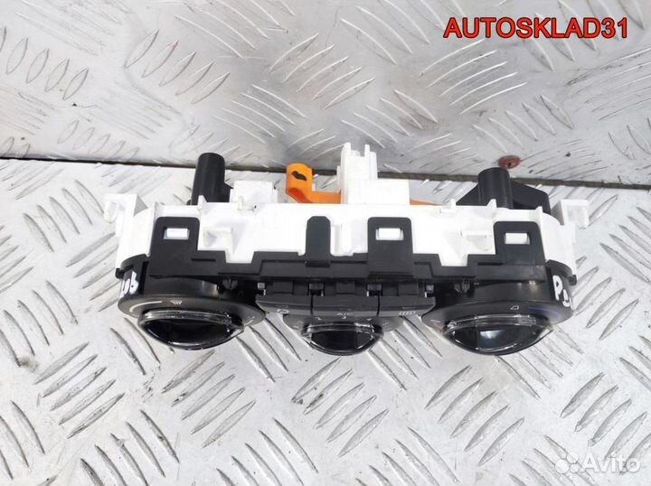 Блок управления климата Peugeot 208 96722483ZD