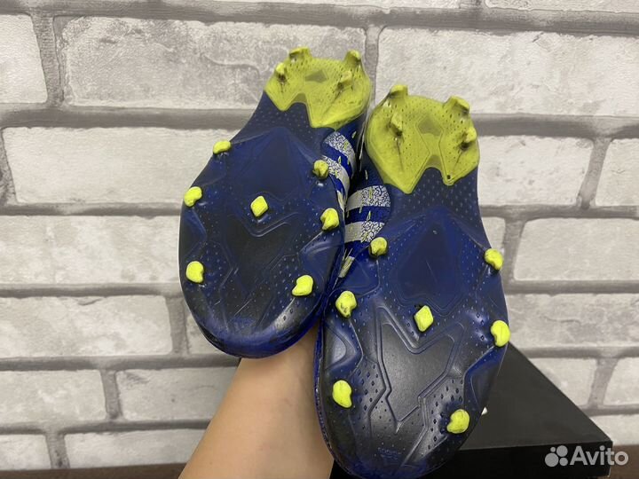 Бутсы шиповки adidas Predator размер 34