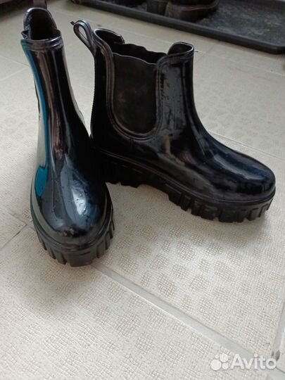 Резиновые сапоги