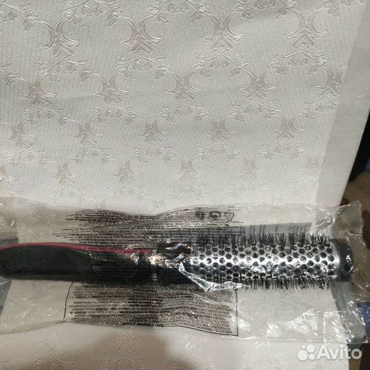 Новые в упаковке. Расчески для укладки. Массажные