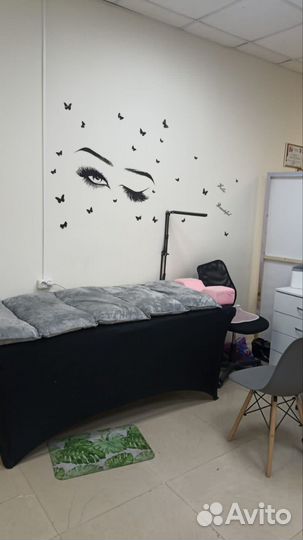 Сдам кушетку и столик маникюрный в аренду