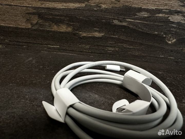 Кабели Apple USB C - USB C