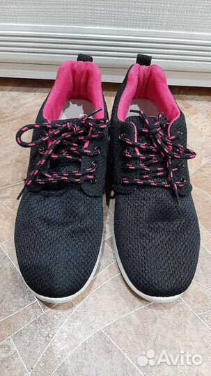 Кроссовки для девочки 35