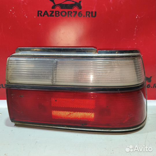 Фонарь задний правый Toyota Corolla e90