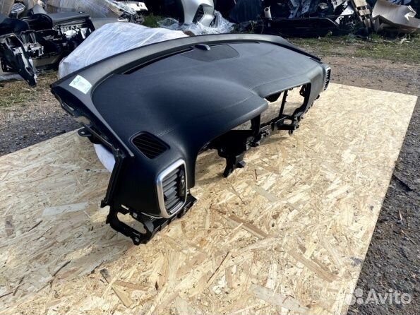 Торпедо с подушкой пассажира Киа Спортедж 4