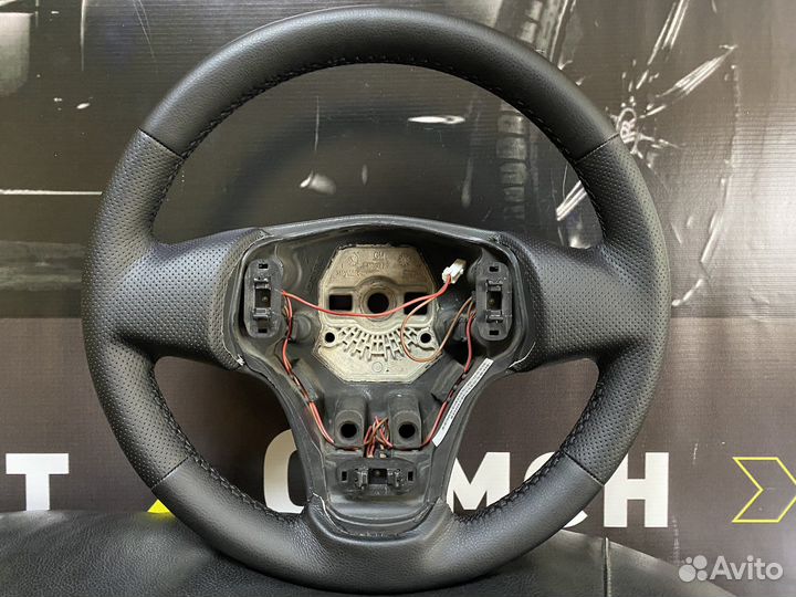 Кожаный руль Chevrolet Niva рестайлинг