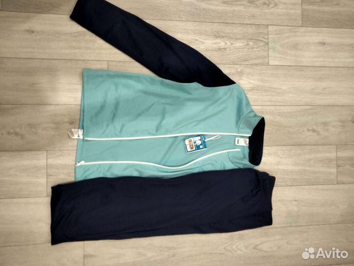 Спортивный костюм женский новый