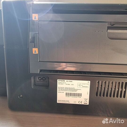 Цветной струйный принтер Epson SureColor P600