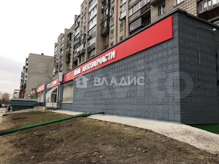 Продам торговое помещение, 927 м²