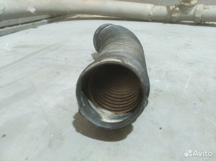 Патрубок воздушного фильтра Renault Sandero 1 2010