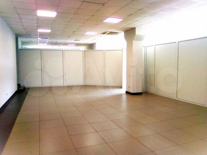 Торговая площадь в ТЦ Новость, 27 м²