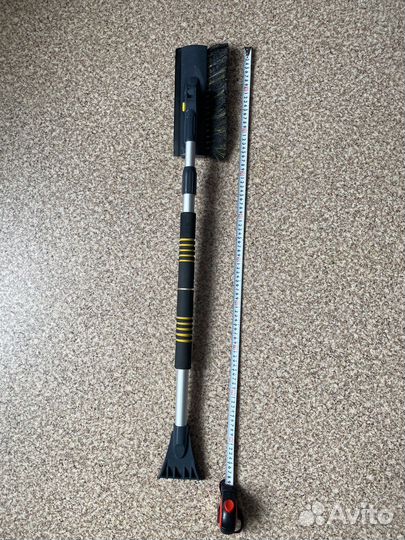 Щетка автомобильная для снега