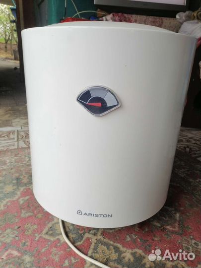 Водонагреватель ariston