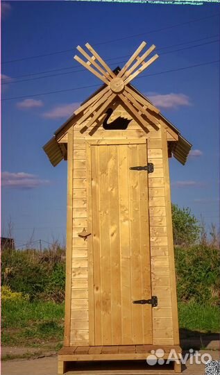 Дачный туалет деревянный