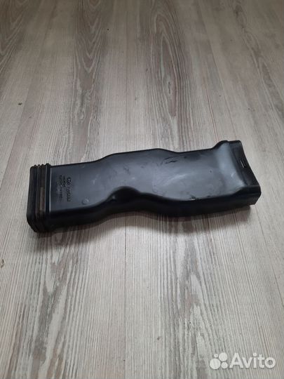 Патрубок воздухозаборника Воздухозаборник Hyundai