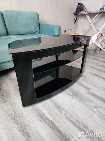 Тумба под телевизор