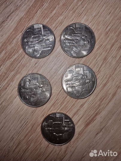 Монеты 25р 2020года врачам и мед работникам