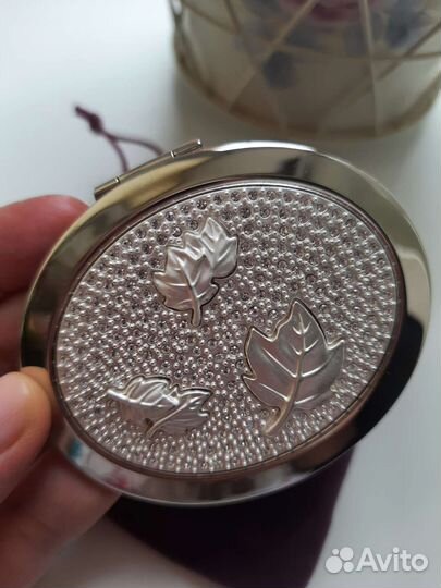 Зеркальце карманное