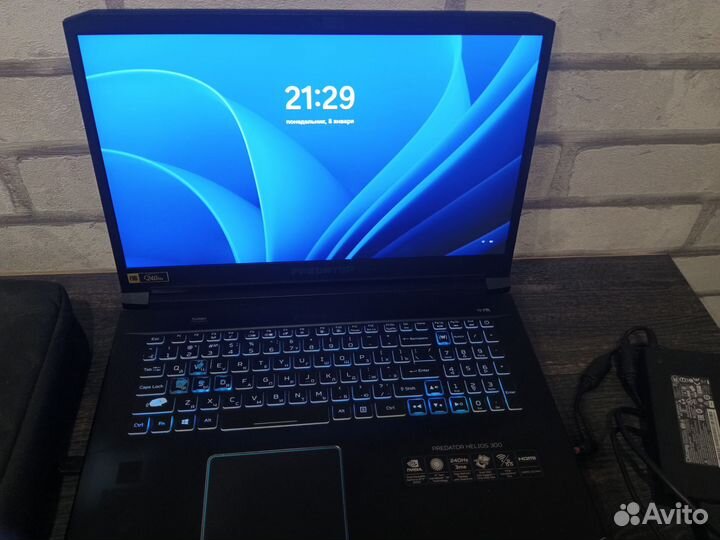 Acer Predator Helios 300 i7 9750H + RTX 2070 8gb