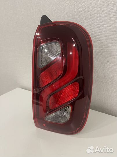 Фонарь правый Renault duster LED 15-21