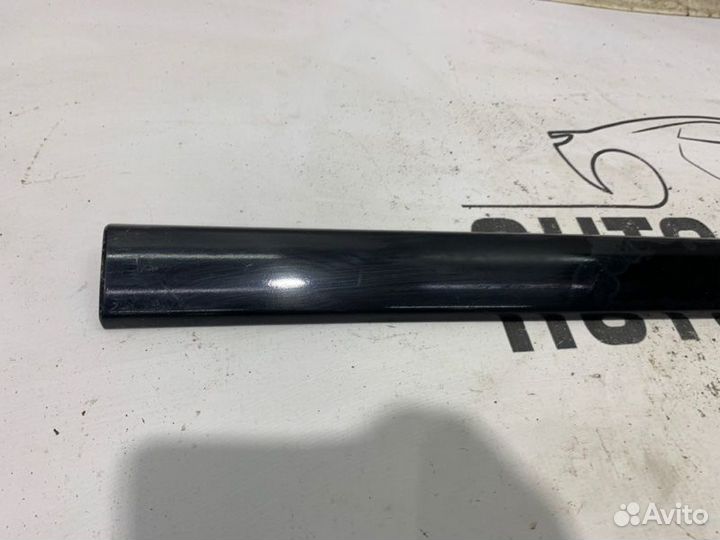 Накладка двери передняя левая Nissan X-Trail T30