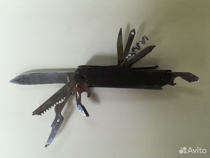 Нож складной швейцарский