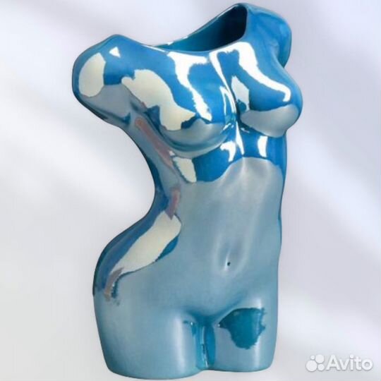 Керамическая ваза женское тело разных цветов