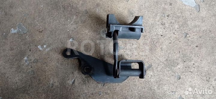 Кронштейн (крепление) радиатора левый A9604300257