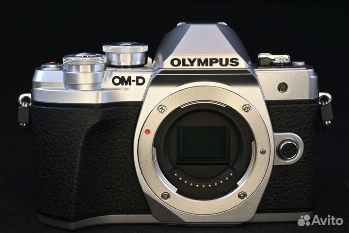 Olympus OM-D E-M10 Mark III body пробег 1000кадров