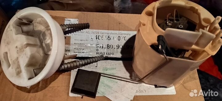 Модуль в сборе с бензонасосом