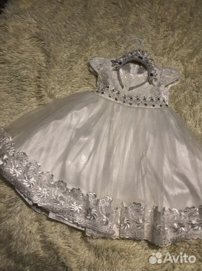Ободок и платье снежинка новый, 104