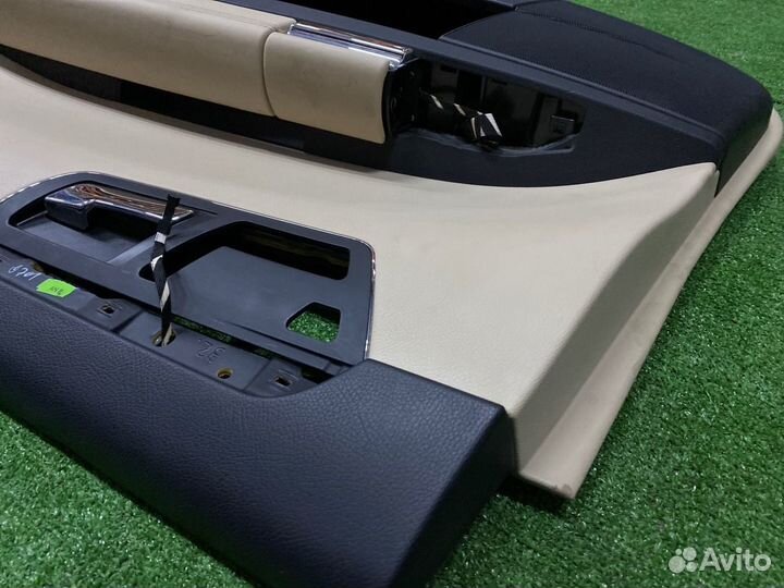 Обшивка двери задняя правая Mercedes-Benz S-Class