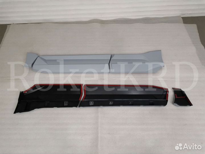 Накладки дверей toyota rav 4 с 2019 г TRD