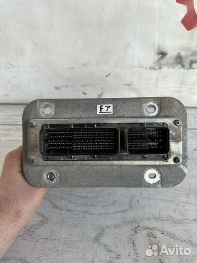 Land Cruiser 200 Блок управления двигателя 4.6