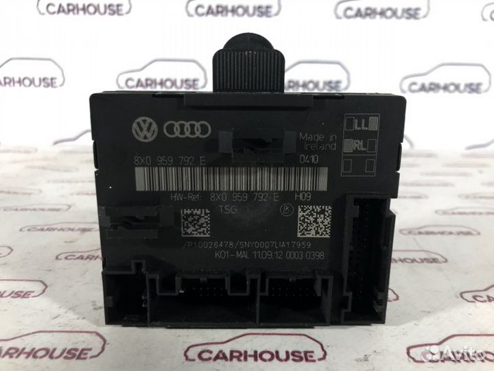 Блок управления дверьми передний левый Audi Q3