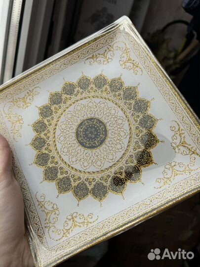 Набор тарелок