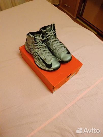 Nike Lunar Hyperdunk