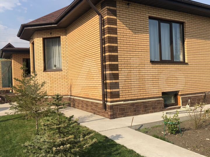 Коттедж 118 м² на участке 10 сот.