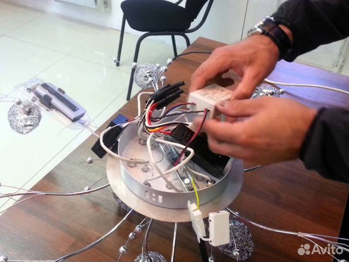 Ремонт люстр с пультом в Туле