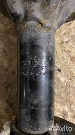 Амортизатор передний Mitsubishi Outlander