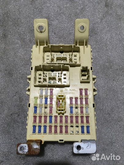 Блок предохранителей Kia Rio 3 хэтчбек G4FC бензин