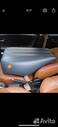 Подушка на переднее сиденье автомобиля