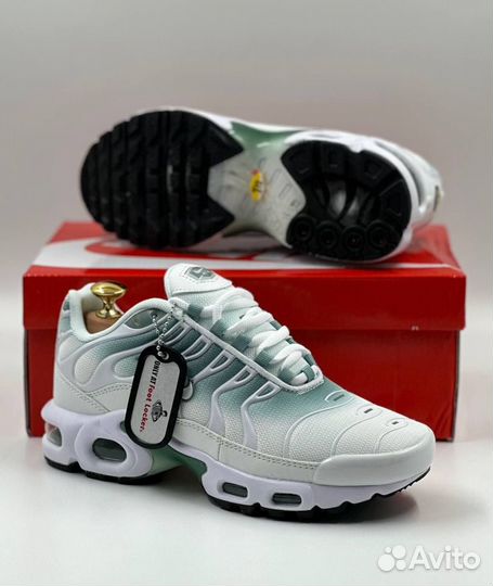 Кроссовки женские Nike Air Max Plus